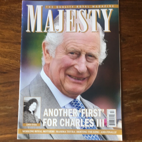 Majesty the Quality Royal Magazine (lot of 5 issues) - Picture 11 of 12